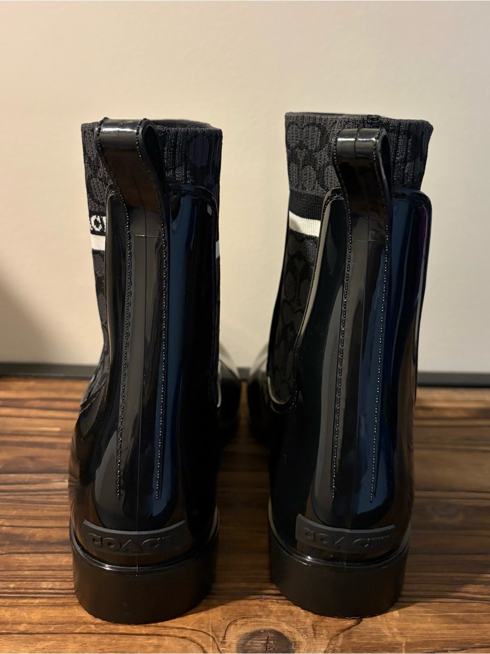 Coach Black Patent Ankle Rain Boots with Signature Knit Panel, Sz 10 - Picture 5 of 6